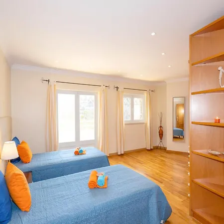 Villa In Albufeira Near Santa Eulalia Beach