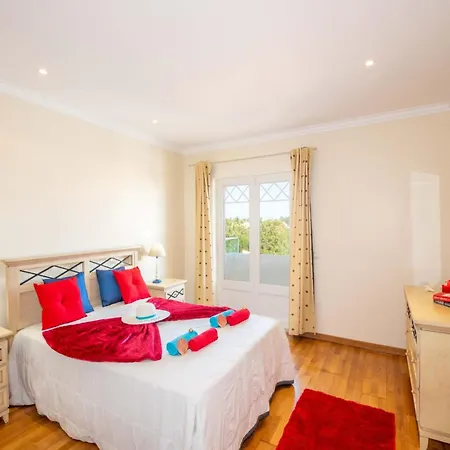 Villa Villa In Albufeira Near Santa Eulalia Beach *