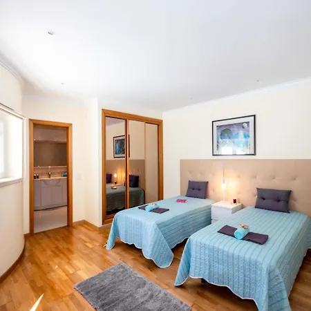 Villa Villa In Albufeira Near Santa Eulalia Beach